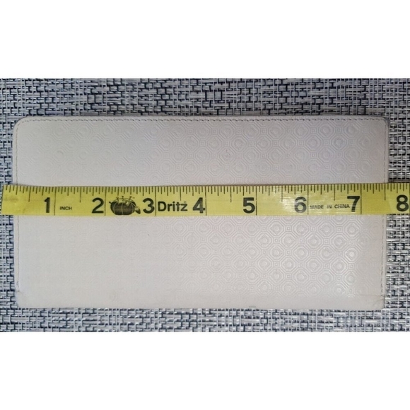 GENUINE Ferragamo Gancini Debossed Large Bi-fold Check Wallet Organizer 9 Slot - Picture 8 of 11